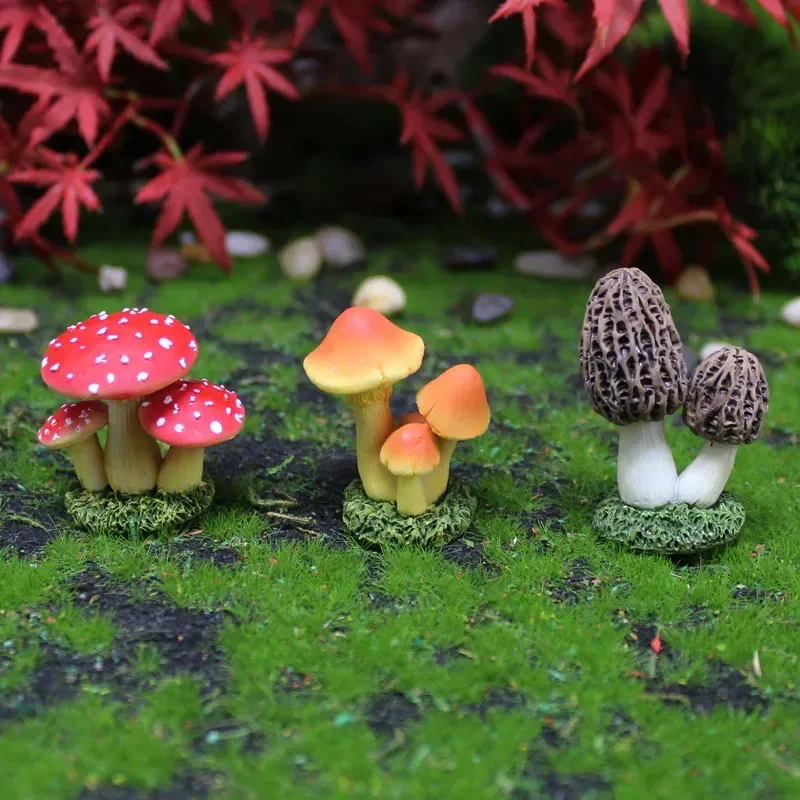 Bonsai Garden Desk - Mini Resin Mushroom Shaped Statue Waterproof